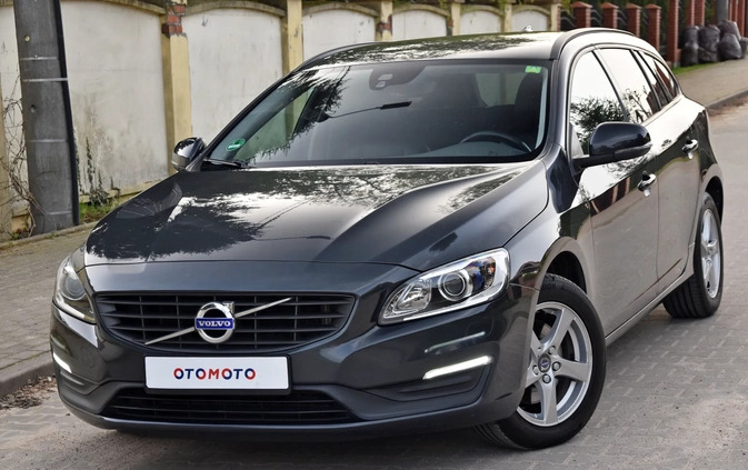 Volvo V60 cena 49999 przebieg: 215000, rok produkcji 2017 z Płock małe 529